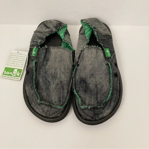 NWT Sanuk Shoes | Size 2 - Picture 1 of 4